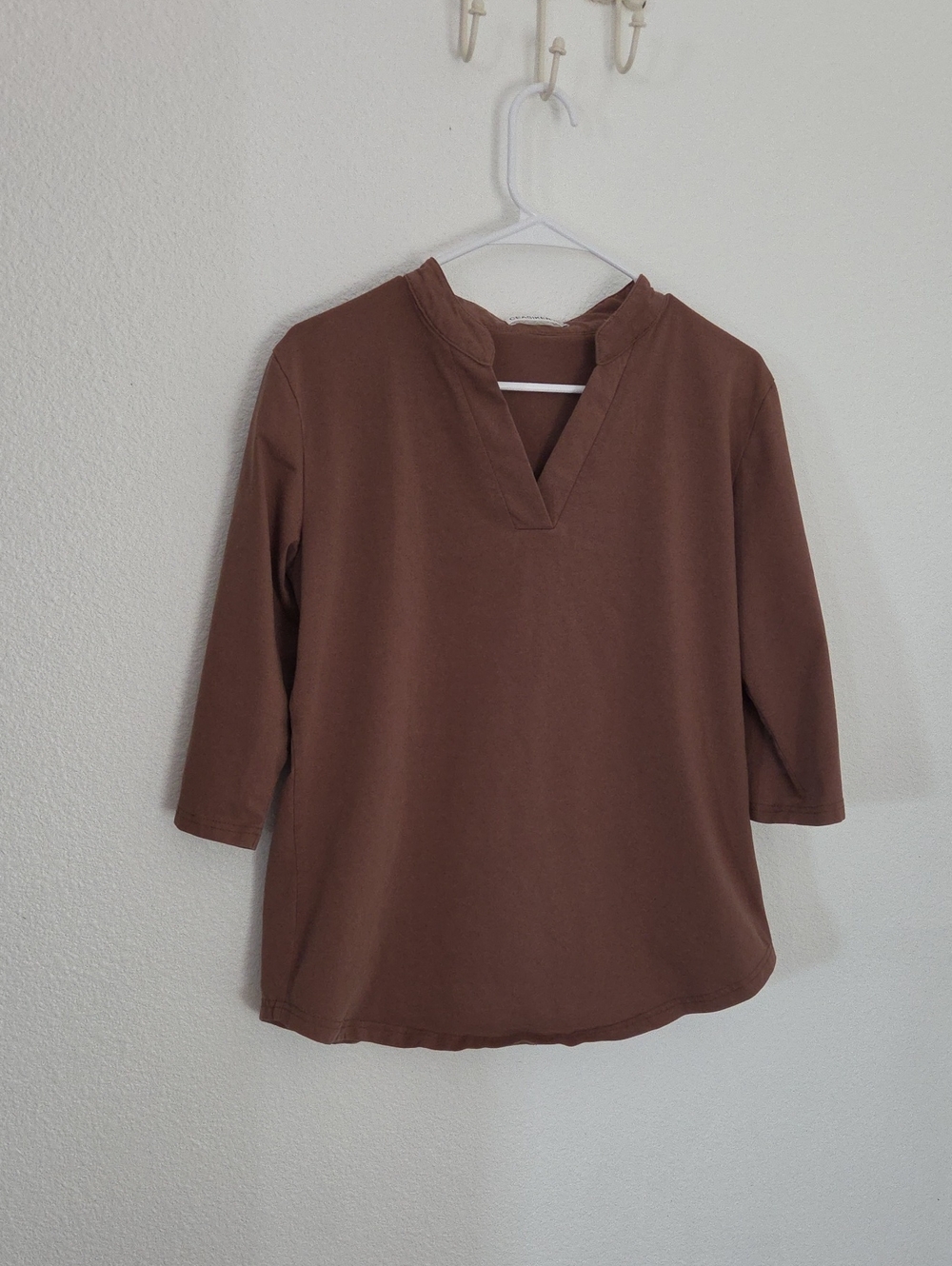 Women's Brown V-Neck 3/4 Sleeve Top Large